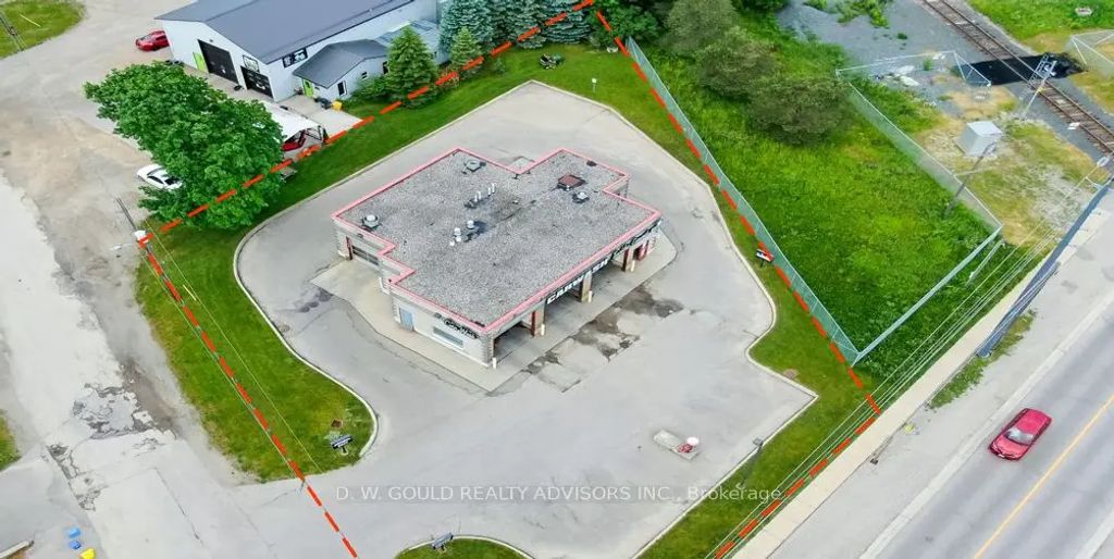 165 Main Street N, Guelph/Eramosa