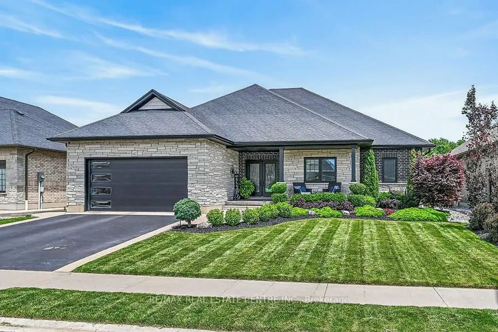 42 Bluenose Drive, Norfolk
