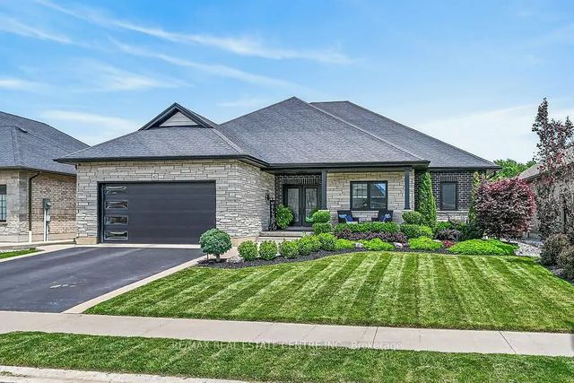 42 Bluenose Drive, Norfolk