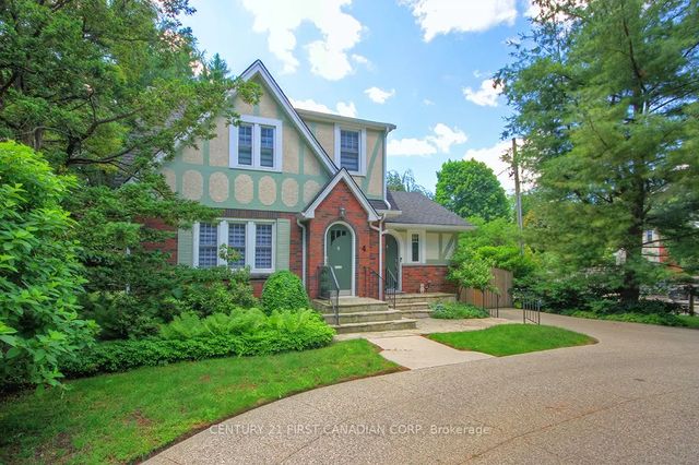 4 Jerseyville Road E, Hamilton