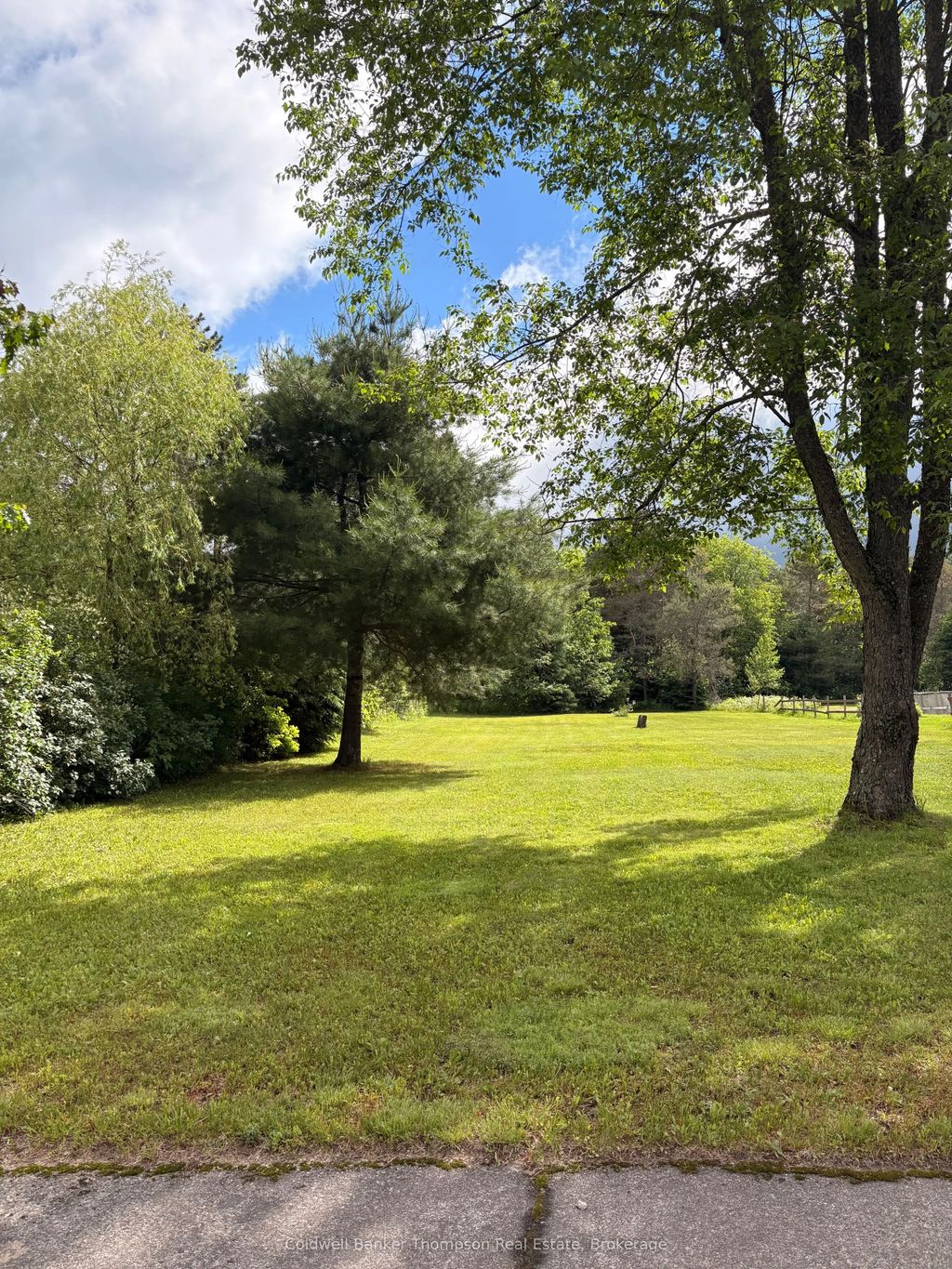 2197 Stisted Road S, McMurrich/Monteith