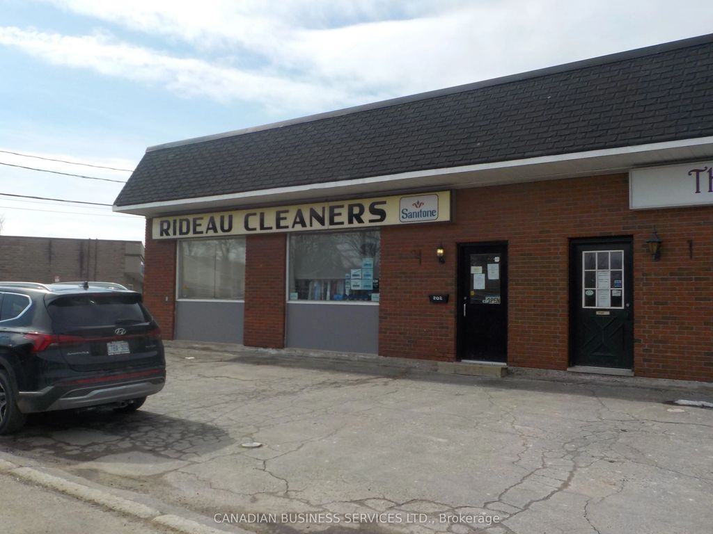 202 Percy Street, Smiths Falls