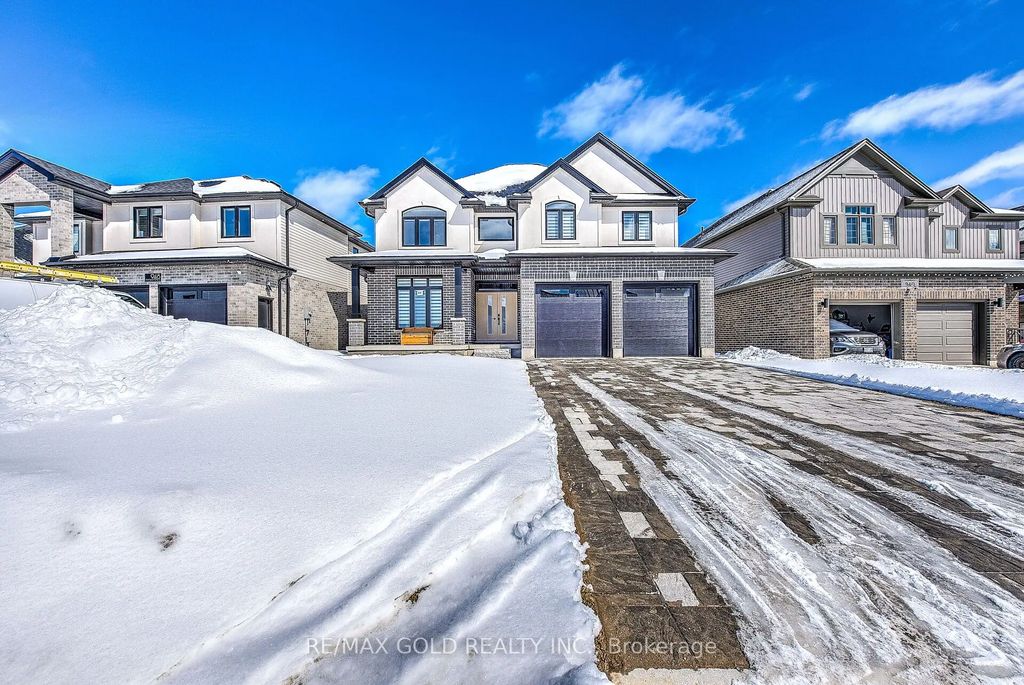 944 Trailsway Avenue, London South