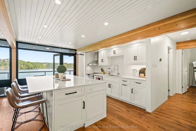 1053 Hemlock Point Lane, Lake of Bays