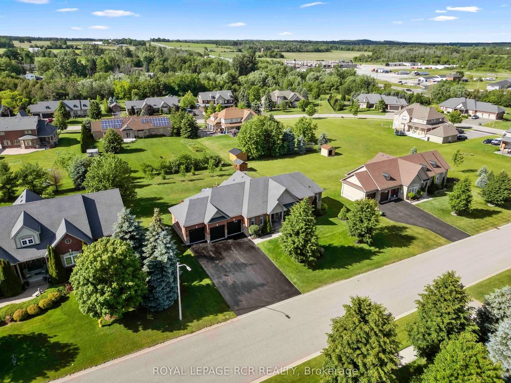 6 Masters Creek Boulevard, Mono