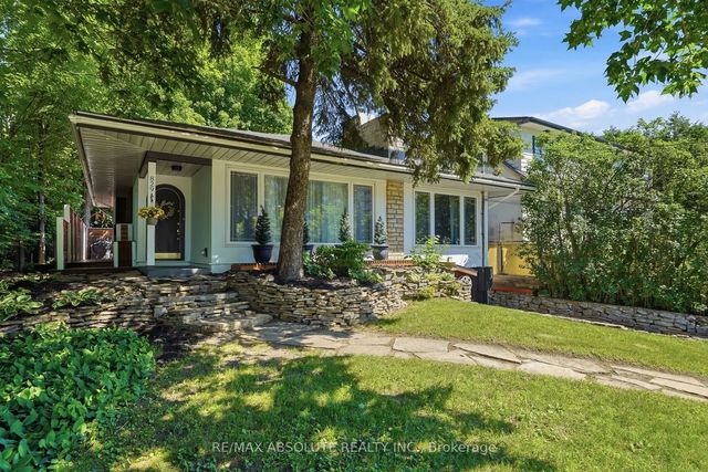 829 Montreal Road, Manor Park - Cardinal Glen and Area
