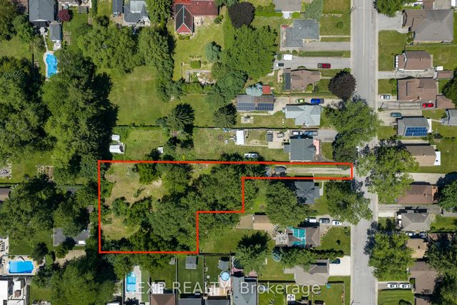 6111 Carlton Avenue, Niagara Falls
