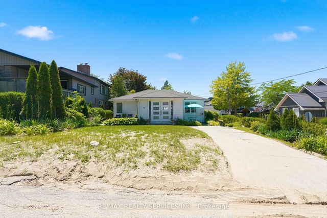 70 Oak Street, Lambton Shores