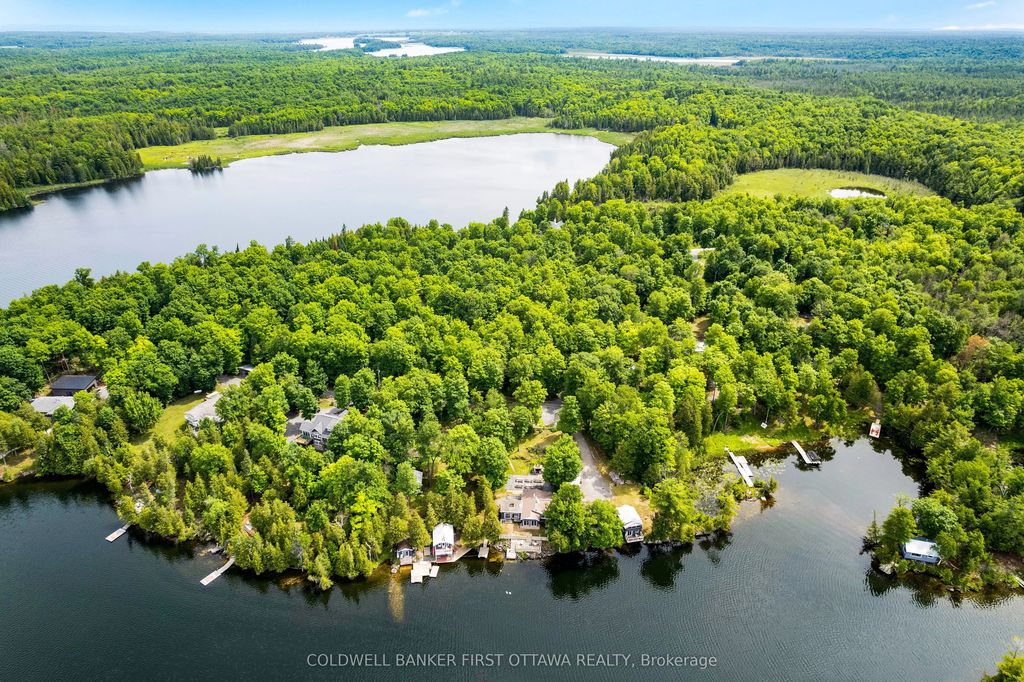 411 Pickerel Bay Road, Lanark Highlands