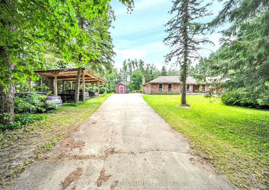 49 Maplewood Drive, Amaranth