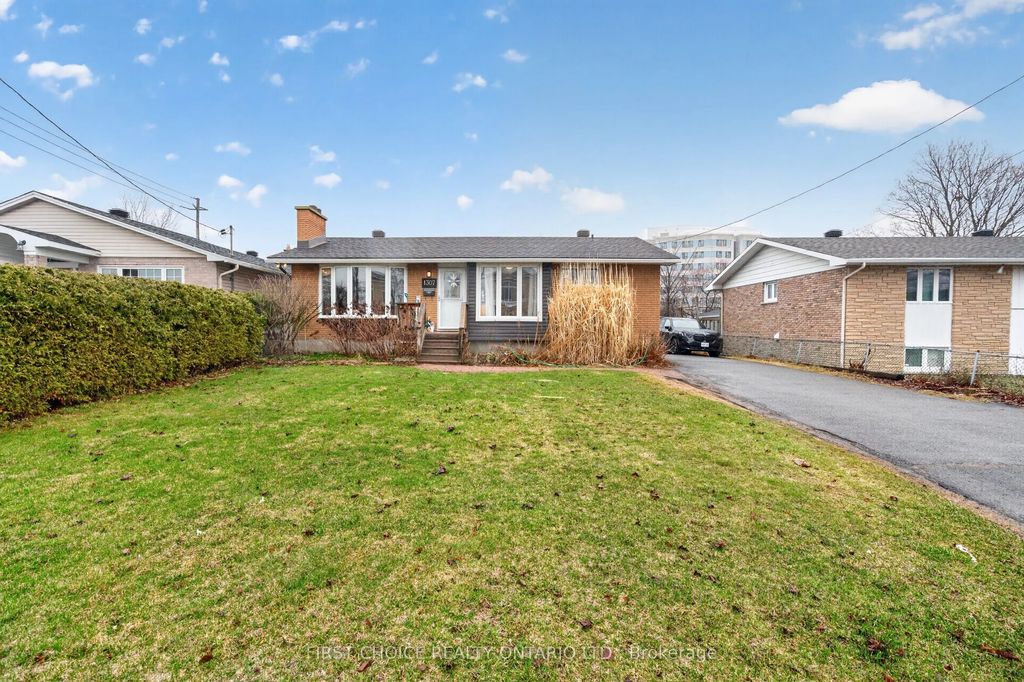 1307 Aurele Street, Cyrville - Carson Grove - Pineview