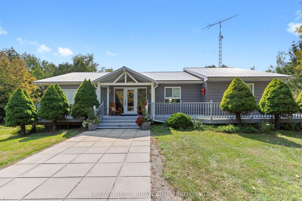 180 Napanee Road, Tweed