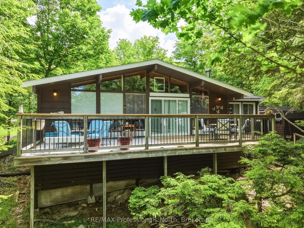 1007 Leech Lake Point Road, Bracebridge