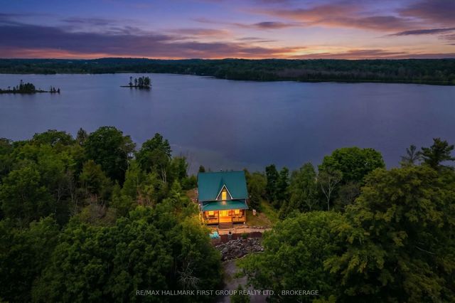 812 Buck Hollow Lane, Leeds and the Thousand Islands