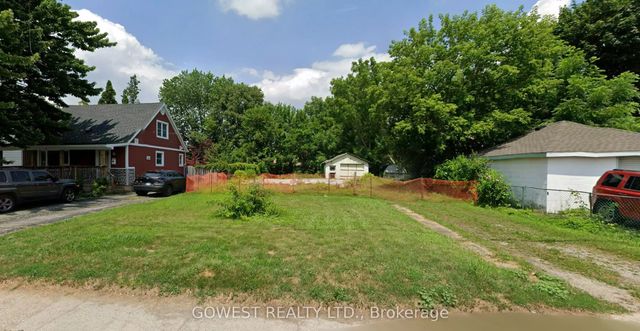 6585 Ash Street, Niagara Falls