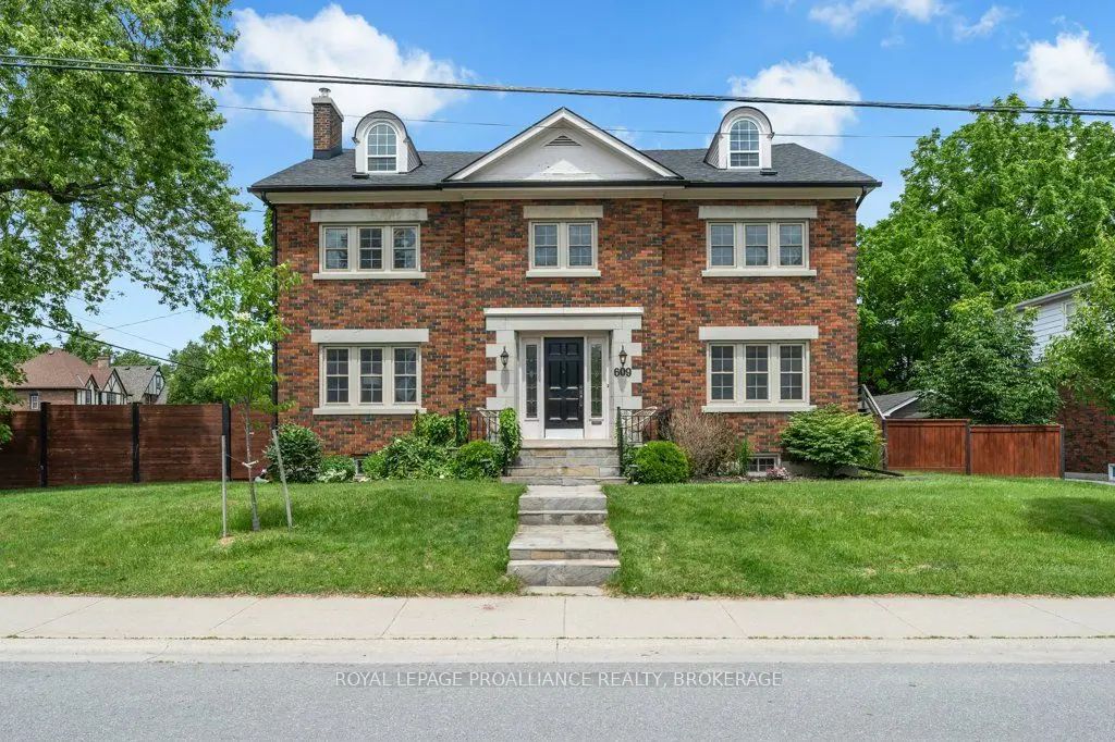 609 Earl Street, Kingston