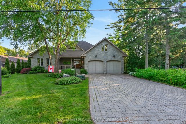 178 Nicholson Point Road, Loyalist