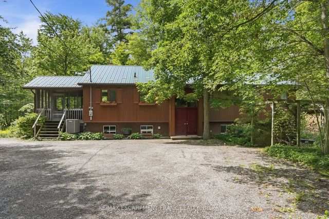 9964 Concession 1 Road, West Lincoln