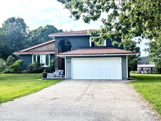 670 Joynt Street, Georgian Bluffs