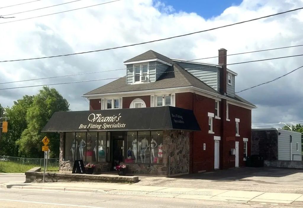 745 King Street E, Kitchener