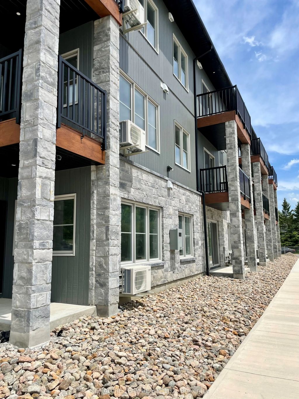 78 B Queen Street 207, Bonnechere Valley