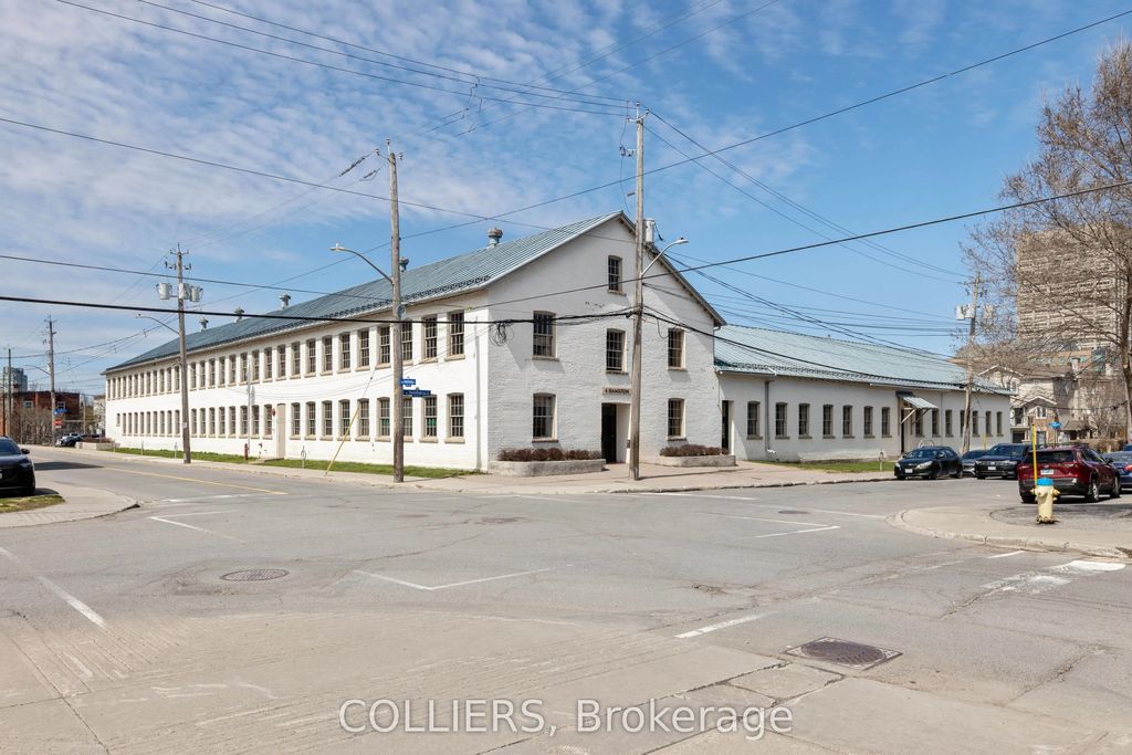 6 Hamilton Avenue N 201, Tunneys Pasture and Ottawa West