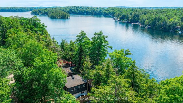 973 Foster Bay Lane, Leeds and the Thousand Islands