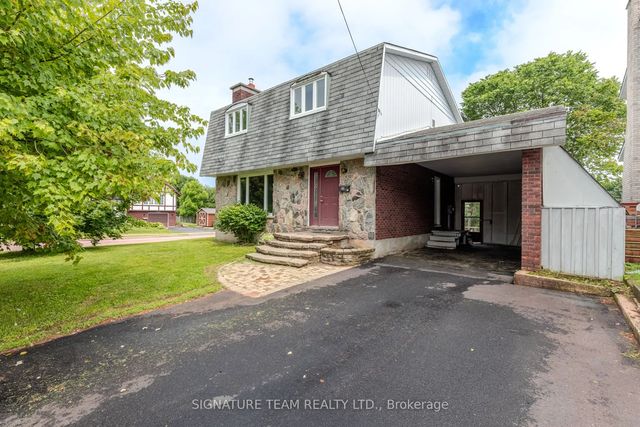 401 Broadview Drive, Pembroke