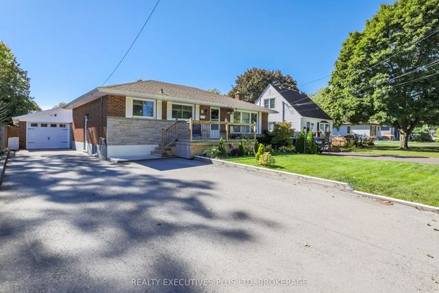 6528 Stamford Green Drive, Niagara Falls