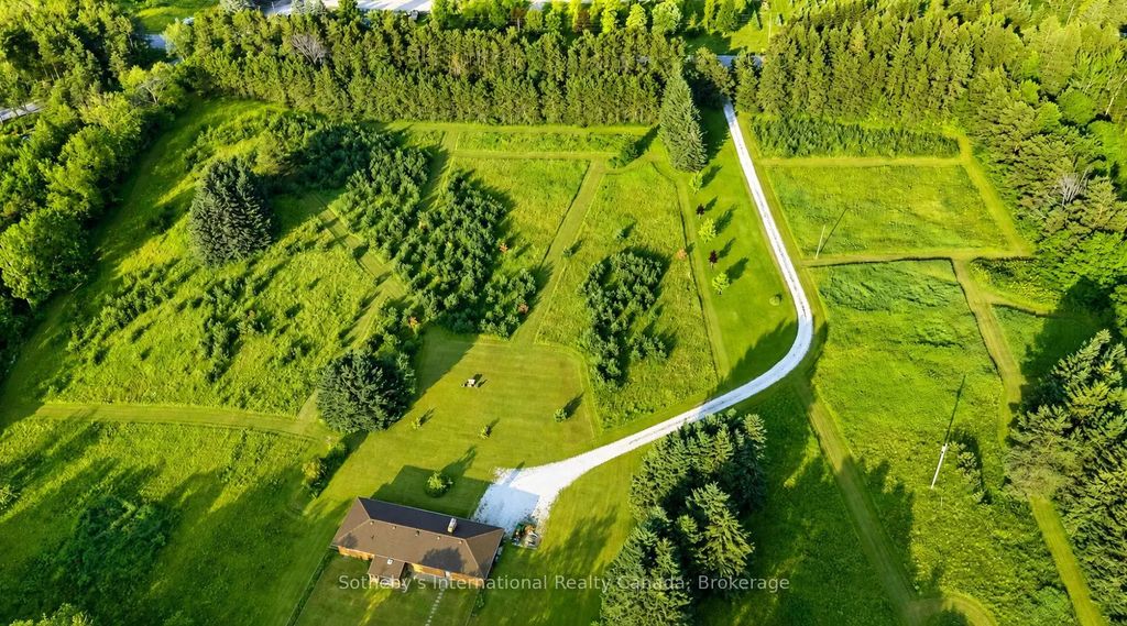 938400 Airport Road, Mulmur