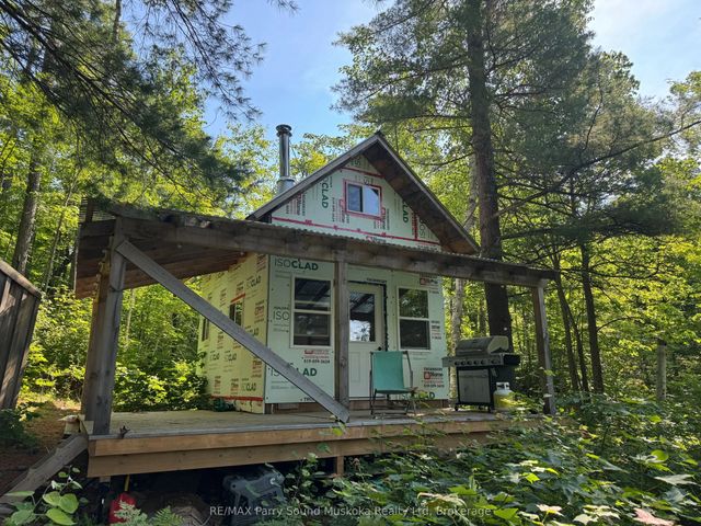 7 Bourbonnaise Island N/a, Parry Sound Remote Area