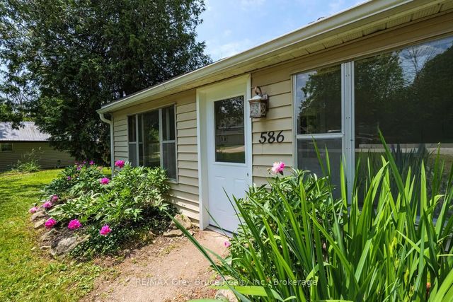 586 Dawson Street S, South Bruce Peninsula