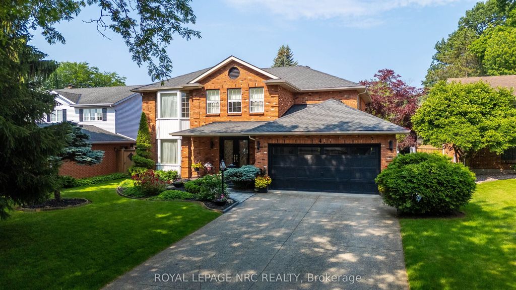 4 Greenvale Court, Pelham