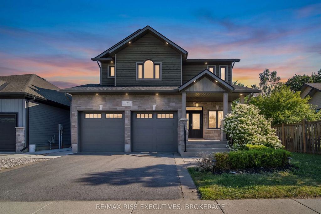 700 Stonehenge Street, Kingston