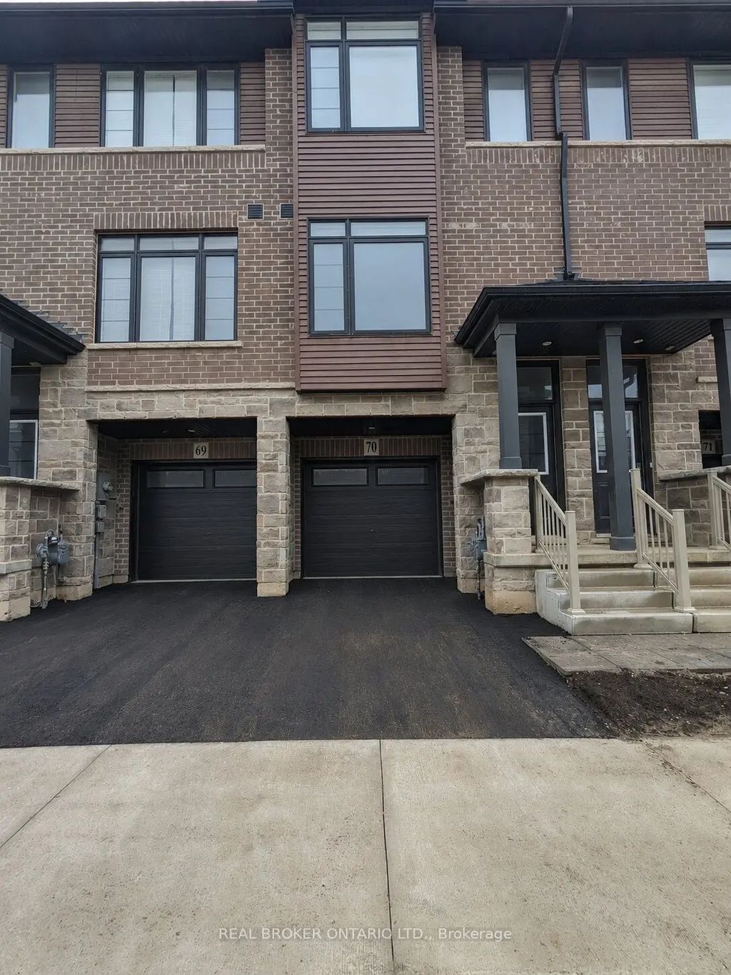 461 Blackburn Drive 70, Brantford