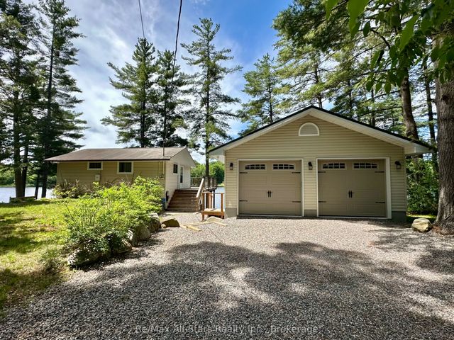 1006 Youngs Road Cottage # 9, Muskoka Lakes