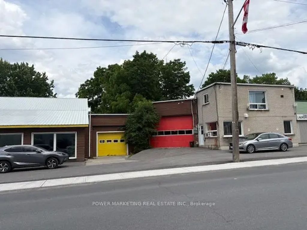 83 Main Street N, North Glengarry
