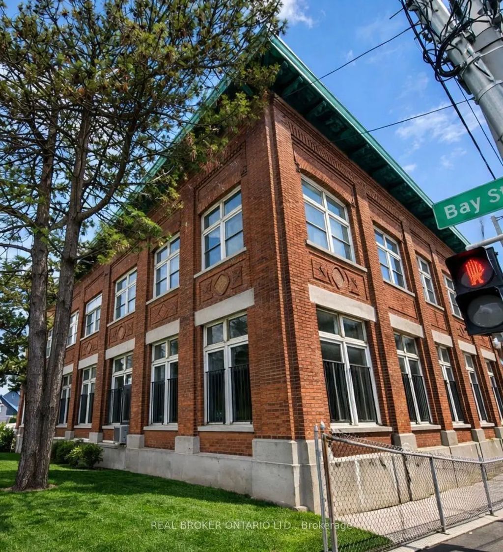 231 Bay Street N 100 B, Hamilton