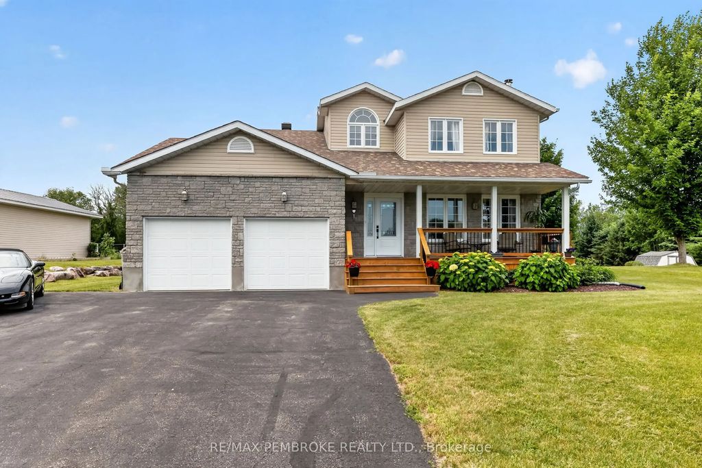 9 Heron Drive, Laurentian Valley