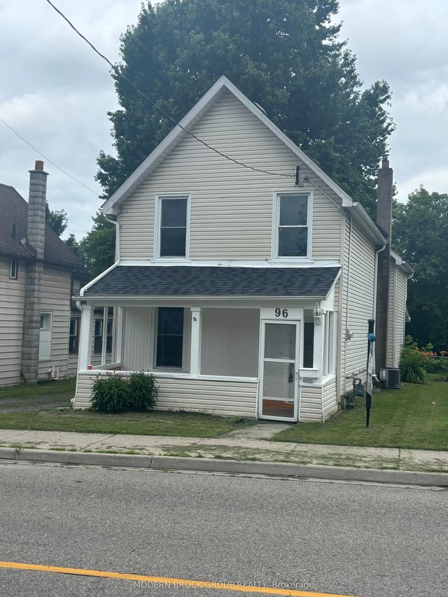 96 Brock Street, Brockville