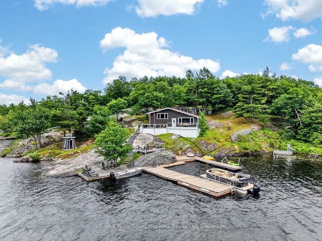101 Healey Lake Water N/a, The Archipelago