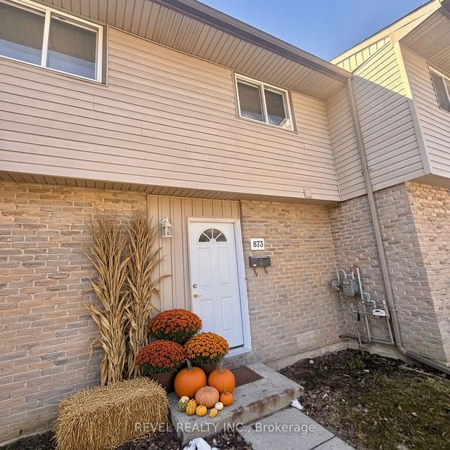 Photo of Listing #X13528572