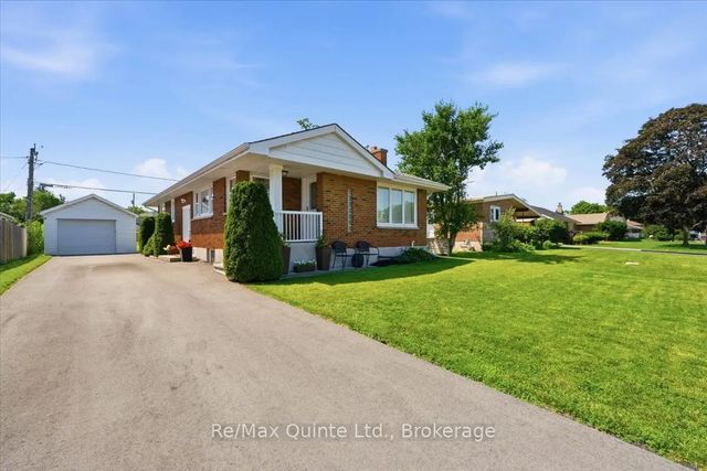 4 Gould Street, Quinte West