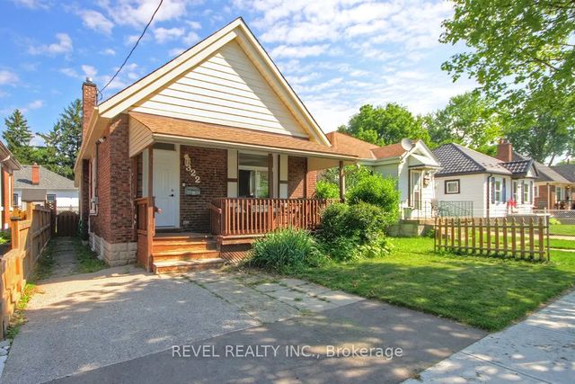322 Mornington Avenue, London East