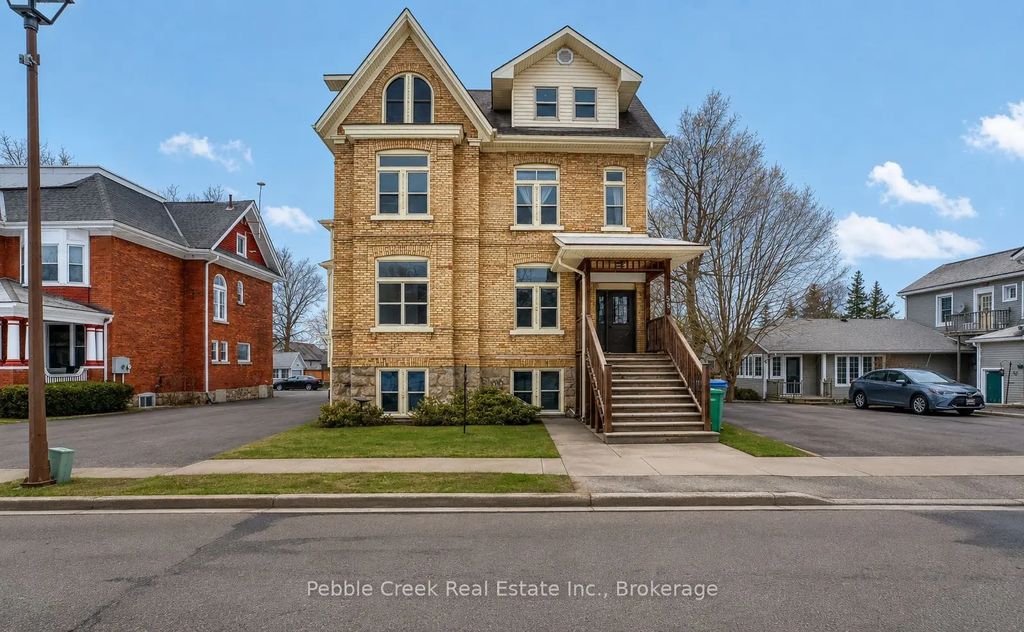 59 North Street N, Goderich