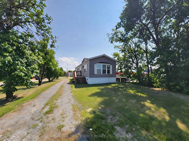 75 Coral Street, Emo