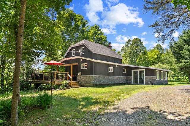 3432 Siberia Road, Hastings Highlands