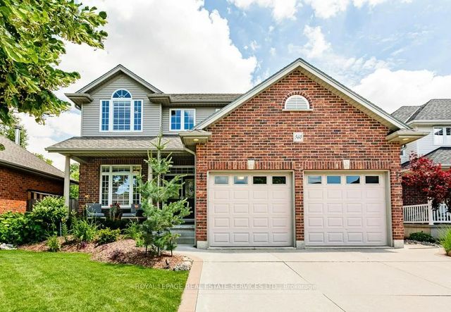 560 Lakeview Drive, Woodstock