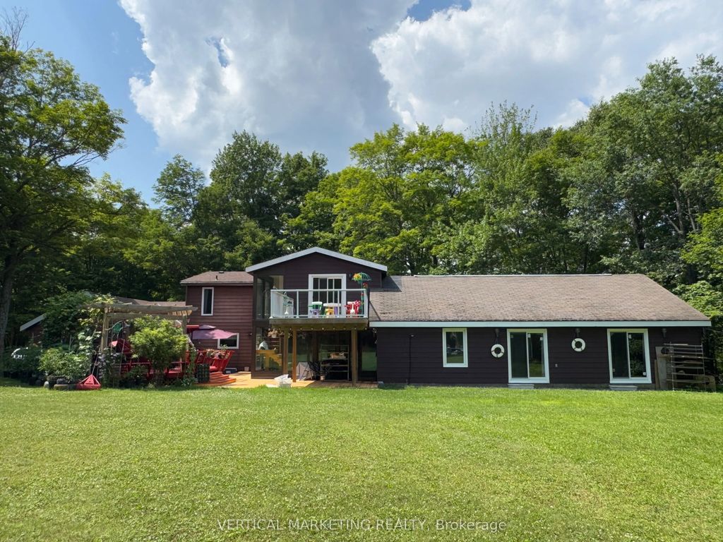 823 Relative Road, Armour