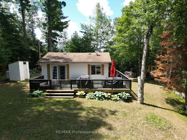 1419 Clement Lake Road, Highlands East